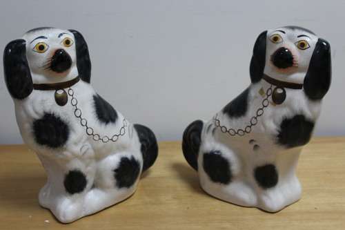 2 x Porcelain dogs