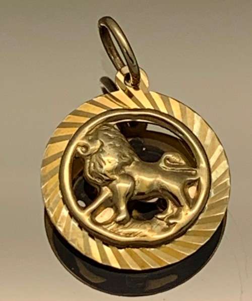 9ct (1.3gram) Yellow Gold Star Sign (Leo) Pendant