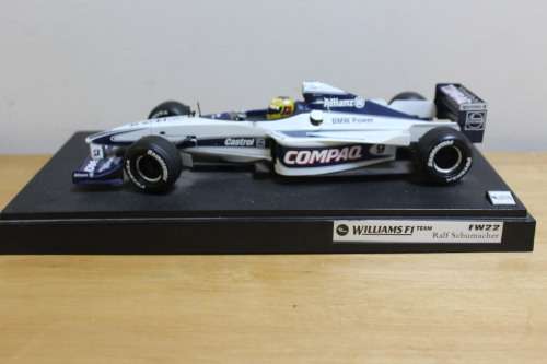 Collectible mini Williams F1 Team - Ralf Shumacher - FW22 - not in mint condition - can be used for
