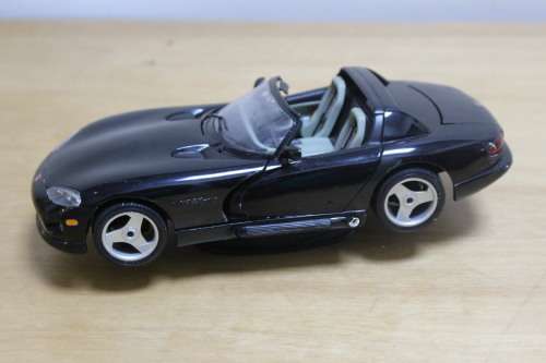 Burago Dodge Viper RT10 car model