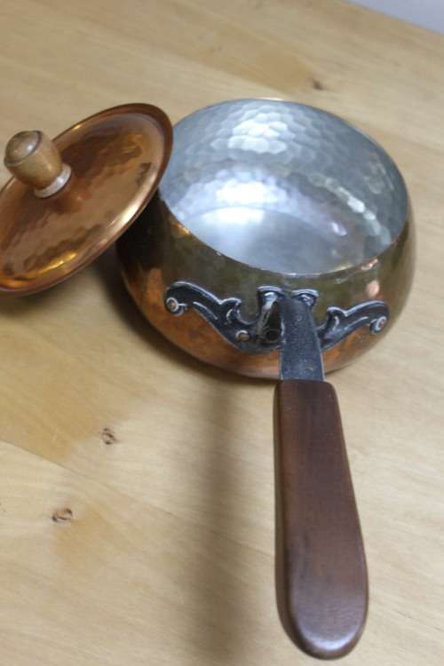 Magnificent Fondue Pan Set