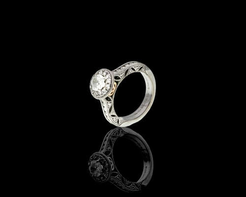 6.3 grams 18 carat White and Yellow Gold Browns Vintage Diamond Ring - with certification