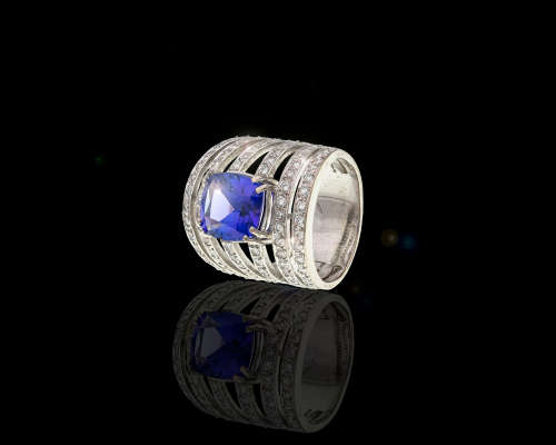 12 grams 18 carat White Gold, Tanzanite and Diamond Cocktail Ring