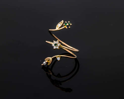 2.1 grams 9 carat Yellow Gold Cubic Zirconia Cocktail Ring