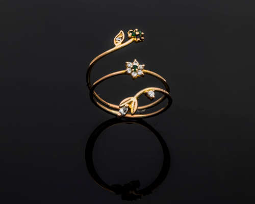 2.1 grams 9 carat Yellow Gold Cubic Zirconia Cocktail Ring
