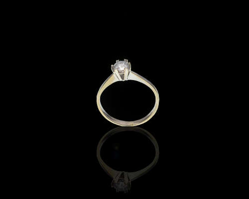 1.7 grams 18 carat White Gold Diamond Solitaire Ring