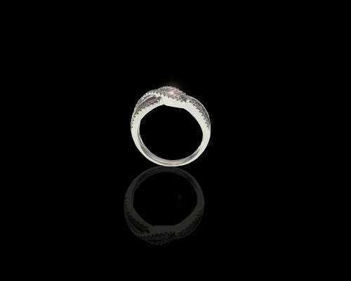 5.2 grams 18 carat White Gold and Diamond Entwined Half Eternity Ring