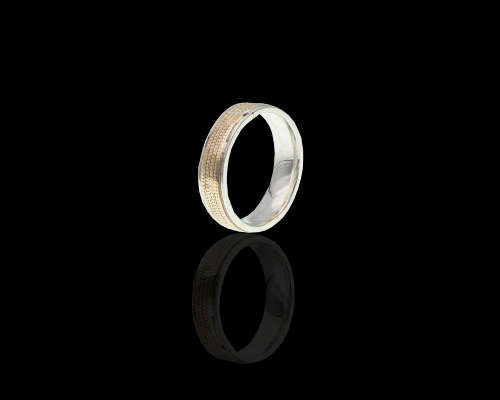 6.3grams  Total Weight Two Tone (Gold and Silver) Gents Wedding Ring