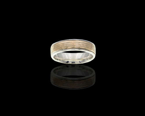 6.3grams  Total Weight Two Tone (Gold and Silver) Gents Wedding Ring