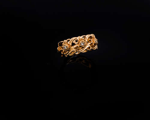 5.9 grams 14 carat Yellow Gold Engraved Eternity Ring