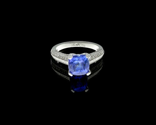 5gr 18ct White Gold, Tanzanite and Diamond Cocktail Ring