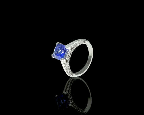 5gr 18ct White Gold, Tanzanite and Diamond Cocktail Ring