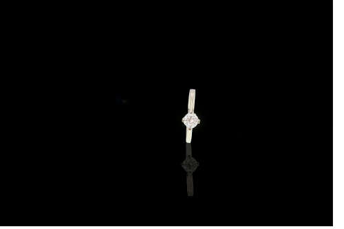 1.7grams 18 carat White Gold Diamond Solitaire Ring