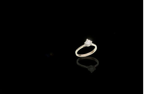 1.7grams 18 carat White Gold Diamond Solitaire Ring