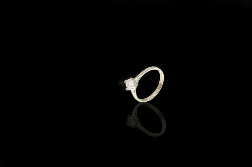 1.7grams 18 carat White Gold Diamond Solitaire Ring