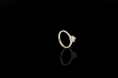 1.7grams 18 carat White Gold Diamond Solitaire Ring