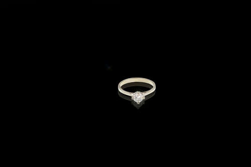 1.7grams 18 carat White Gold Diamond Solitaire Ring