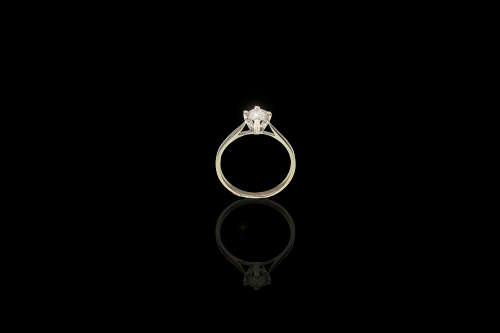 1.7grams 18 carat White Gold Diamond Solitaire Ring