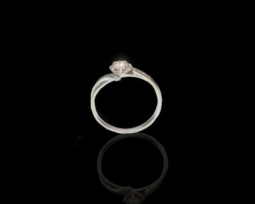 2.2 grams 18 carat White Gold Diamond Solitaire Ring