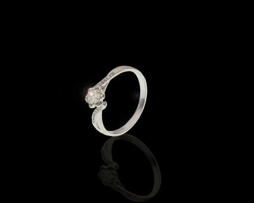 2.2 grams 18 carat White Gold Diamond Solitaire Ring