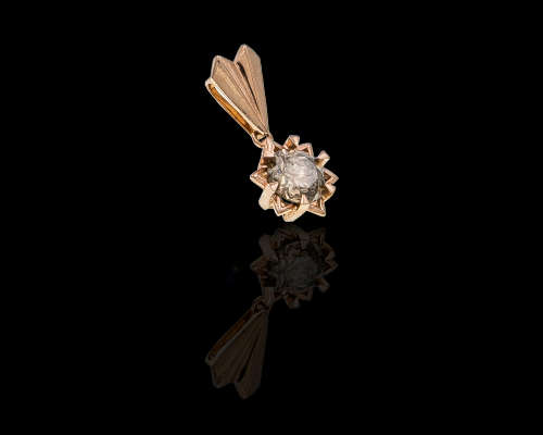 1.5 grams 18 carat Rose Gold Fancy Diamond Pendant