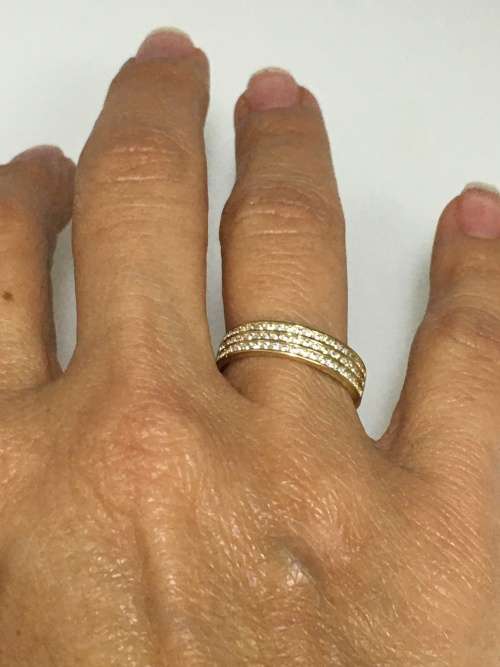 1.9 grams 9 carat Yellow Gold Cubic Zircionia Ring