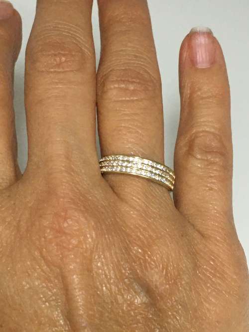 1.9 grams 9 carat Yellow Gold Cubic Zircionia Ring