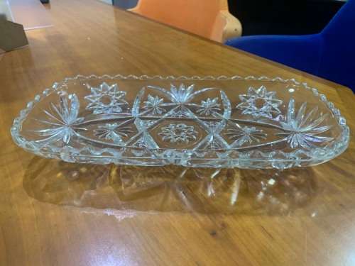 Glass serving dish