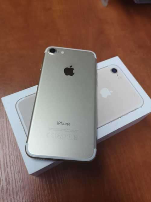 Apple Iphone 7 32GB Rose Gold R1 No Reserve!!!