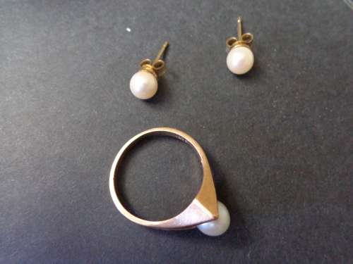 PEARL RING + EARRINGS .SEE SCANS READ ON.