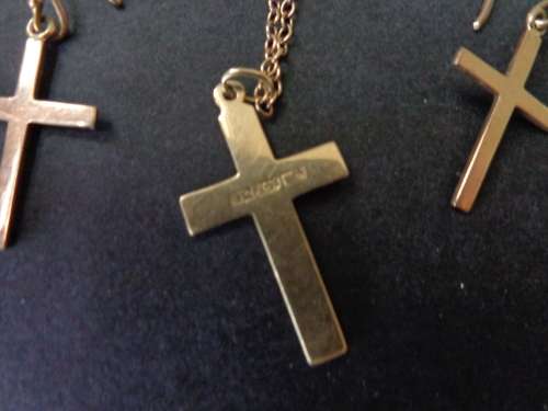 GOLD CROSS NECLACE + EARRING SET.SEE SCANS READ ON..