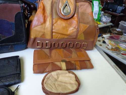 FINE LEATHER STITCHED ITEMS ESTATE (JOBLOT) SEE SCANS READ ON