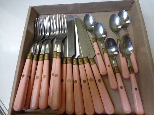 6 X EACH SET  ESTATE ITEMS SEE SCANS READ ON