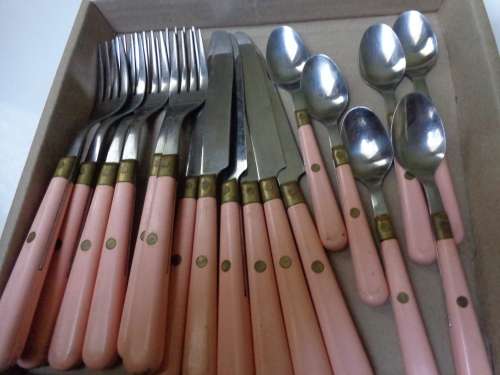 6 X EACH SET  ESTATE ITEMS SEE SCANS READ ON