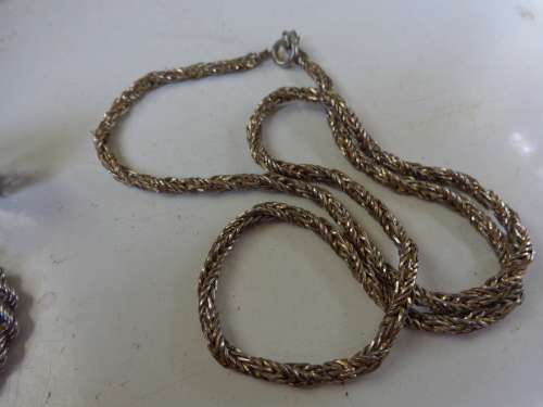 ESTATE ITEMS (JOBLOT)SEE SCANS READ ON