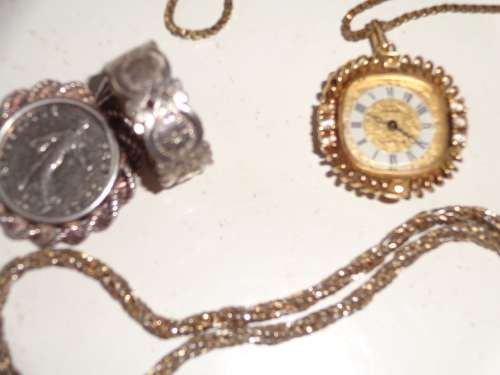 ESTATE ITEMS (JOBLOT)SEE SCANS READ ON