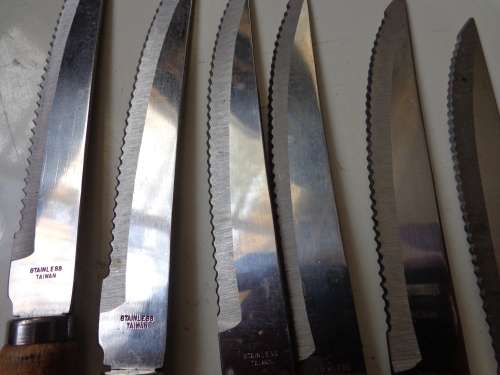 WOODHANDLE BRAAI SET SEE SCANS READ ON