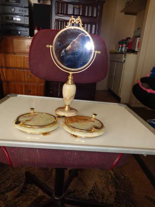 MARBLE MIRROR ASHTRAYS  SET  SEE SCANS READ ON