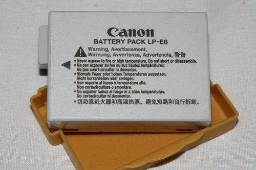 Canon LP-E8 Battery for Canon 550D and 600D