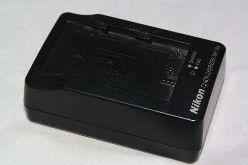 Nikon MH-18a Genuine Nikon Battery Charger for ENEL3a and 3e Batteries