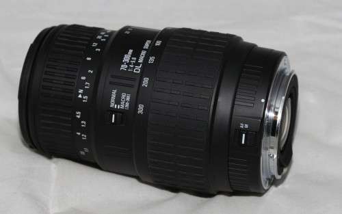 Sigma 70-300mm f/4-5.6 DL Macro Super ***Canon mount***