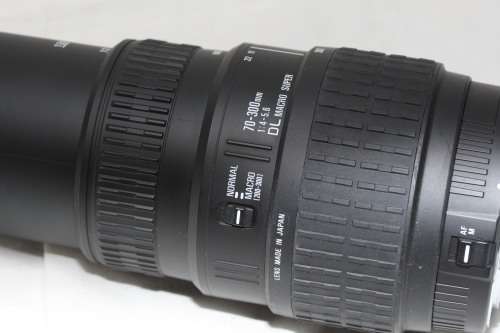 Sigma 70-300mm f/4-5.6 DL Macro Super ***Canon mount***