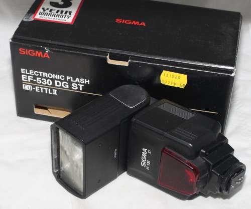 Sigma EF-530 DG ST EO-ETTLii  Speedlight Flash ***Canon mount***