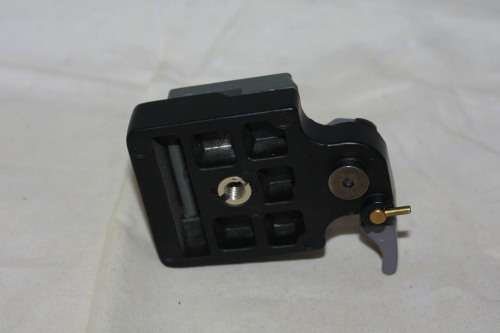 Manfrotto type 323 RC2 System Quick Release Adapter with 200PL-14 Plate