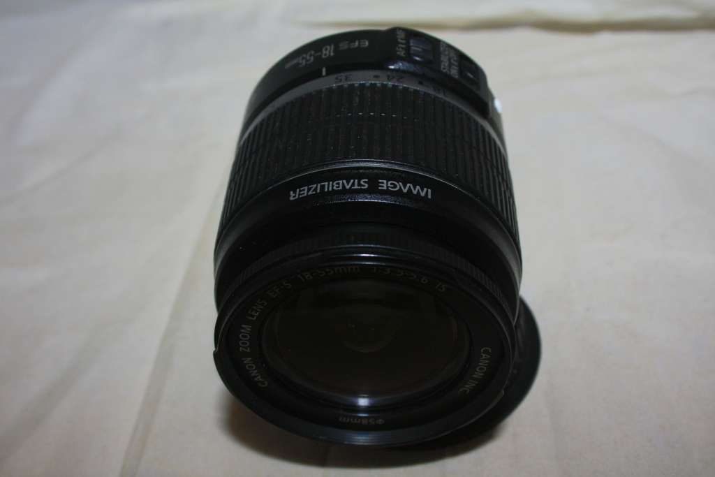 Canon EF-S 18-55mm f/3.5-5.6 IS (Image Stabilizer)