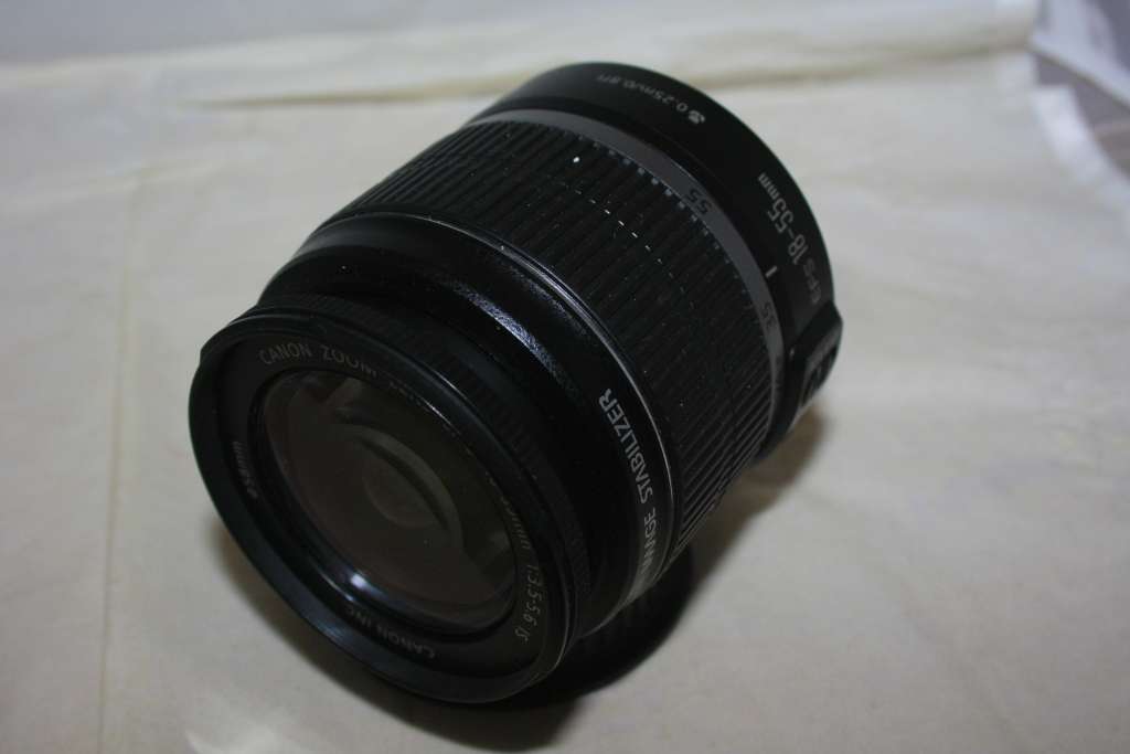 Canon EF-S 18-55mm f/3.5-5.6 IS (Image Stabilizer)