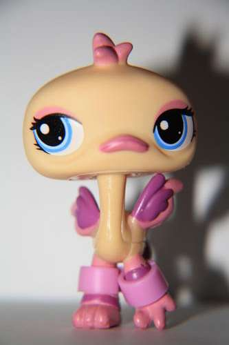 Littlest pet shop baby ostrich!!!!!!!!
