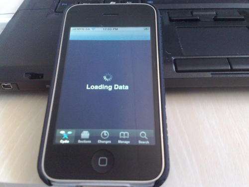 APPLE IPHONE 3G 16GB PLUS HUGE ACC BUNDLE