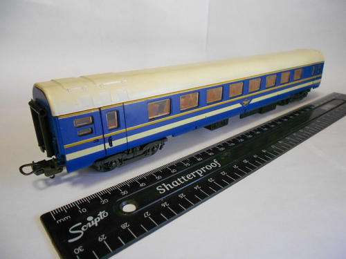 Lima Bluetrain wagon - as per scan