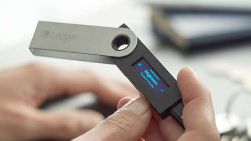 Ledger Nano S  - Cryptocurrency hardware wallet